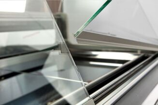 Lada chłodnicza z szybą prostą ukośną L-A3 - 7