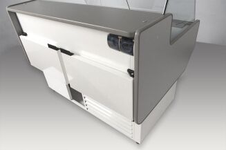 Lada chłodnicza z szybą prostą ukośną L-A - 23