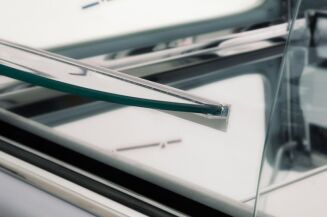 Lada chłodnicza z szybą giętą L-B2 - 16