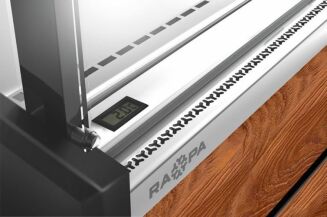 Lada chłodnicza z szybą czołową prostą L-Xi - 12