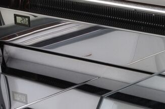 Lada chłodnicza z szybą giętą L-B1 - 11