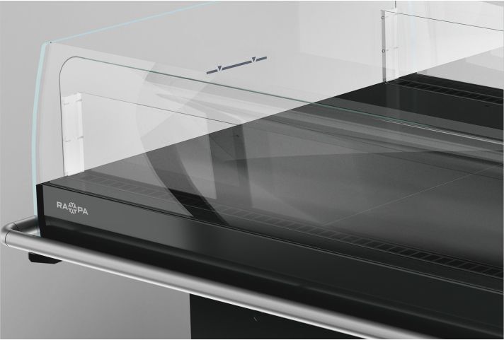 Boki wykonane z przezroczystych materiałów